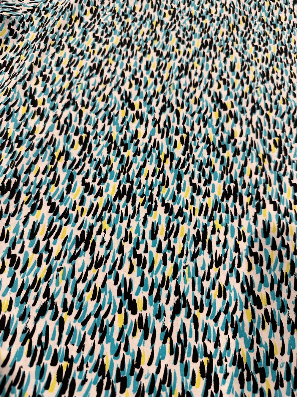 Worthington Short Sleeve Scoop Neck Top in Teal, Black, White, Yellow. Size 2X - Picture 8 of 8